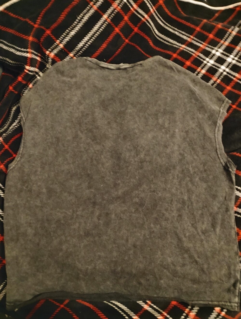 Women's Black Mineral Wash V-neck Cut Out Sleeveless Top With Rhinestones Sz XL - Picture 3 of 3
